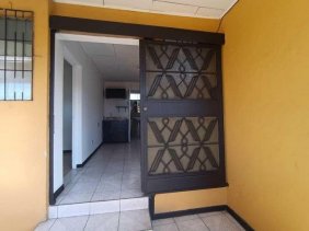 Apartamento en Alquiler en  Escazú, San José
