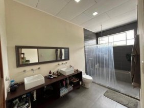 Apartamento en Alquiler en  Escazú, San José