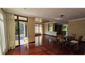 Apartamento en Alquiler en  Escazú, San José