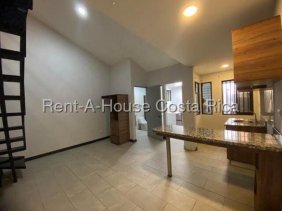 Apartamento en Alquiler en  Escazú, San José