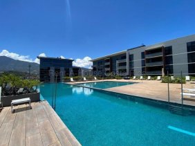 Apartamento en Alquiler en  Escazú, San José