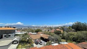 Apartamento en Alquiler en  Escazú, San José