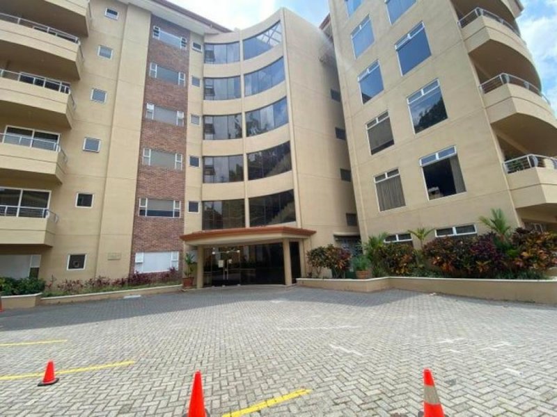 Venta de Apartamento en San Rafael, Escazú.
