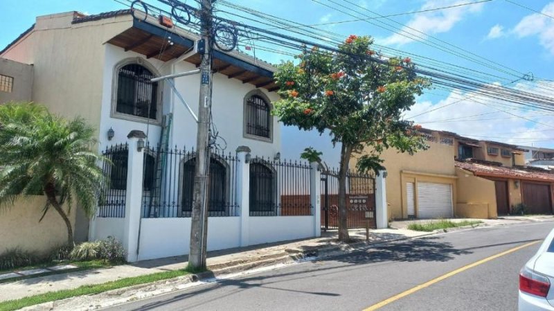 Venta de 2 Apartamentos en San Rafael, Escazú. RAH 25-1771