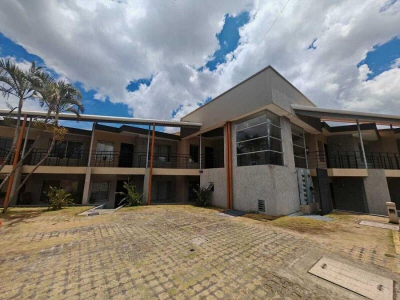 Venta de apartamento en Condominio en Tibás #TA8936
