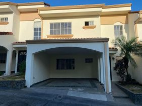 Casa en Alquiler en  Belén, Heredia