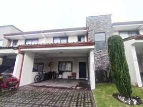 Casa en Alquiler en  Santo Domingo, Heredia