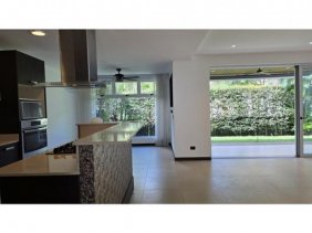 Casa en Alquiler en  Santa Ana, San José