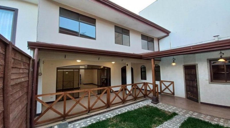 Casa en Venta en San Juan Tres Ríos, Cartago