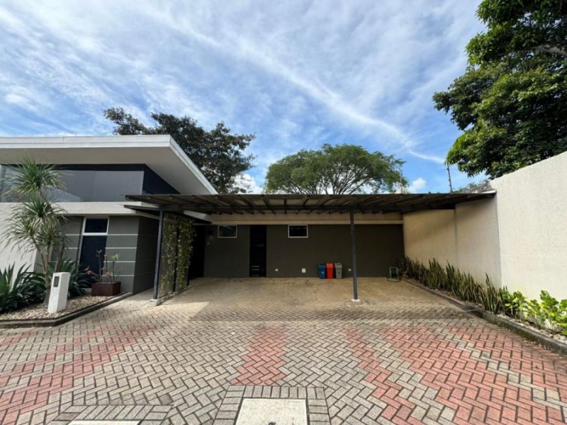 Venta de Casa en Mora, San José. 