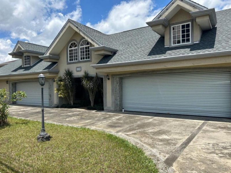 Venta de Casa + APTO en La Guâcima, Alajuela. RAH 25-1791