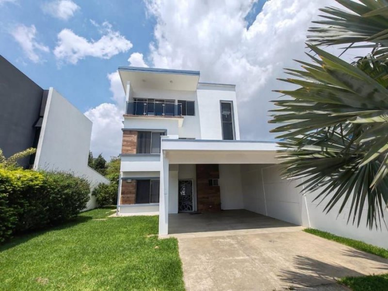 Se Vende Preciosa casa en La Ribera de Belén