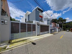 Venta de Casa en La Unión, Cartago. 
