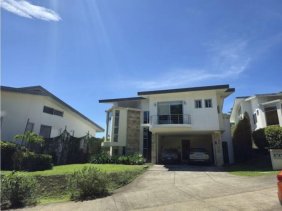 Casa en Venta en  Escazú, San José