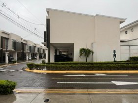 Casa en Venta en  Tibás, San José