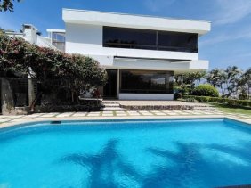 Casa en Venta en  Escazú, San José