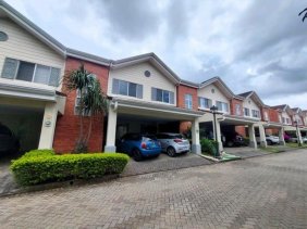 Casa en Venta en  Escazú, San José