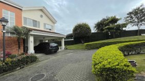 Casa en Venta en  Escazú, San José