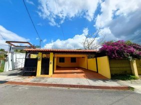 Casa en Venta en  Escazú, San José