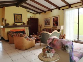 Casa en Venta en San Rafael Escazú, San José