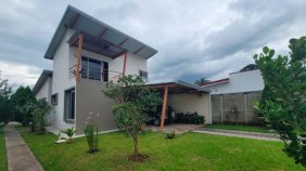 Casa en Venta en  Sarchí Norte, Alajuela