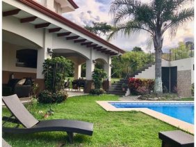Casa en Venta en  Santa Ana, San José