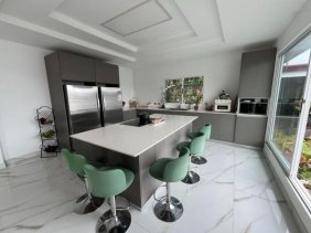 Casa en Venta en  Escazú, San José