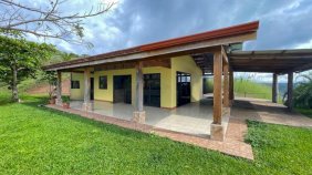 Casa De Una Sola Planta En Venta En San Mateo Con Vistas Al Mar Y A La Montaña