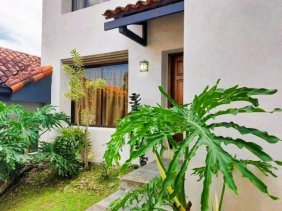 Casa en Venta en Los Laureles Escazú, San José