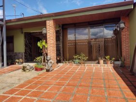 Casa en Venta en San Rafael arriba Desamparados, San José