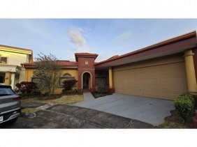 Casa en Venta en  Belén, Heredia