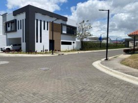 Casa en Venta en San Rafael Escazú, San José