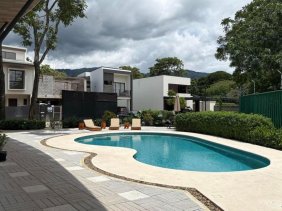 Terreno en Venta en  Santa Ana, San José