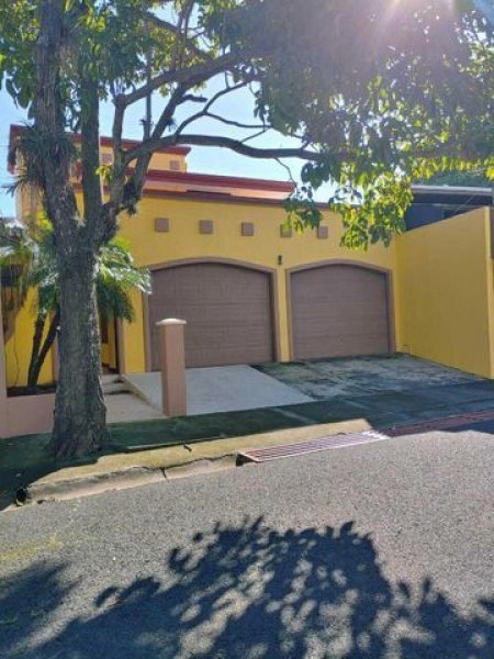 Foto Casa en Alquiler en Belén, Heredia - U$D 2.000 - CAA65030 - BienesOnLine
