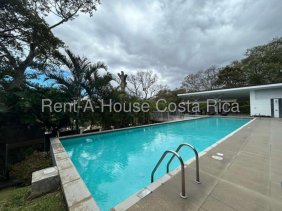 Apartamento en Alquiler en  Escazú, San José