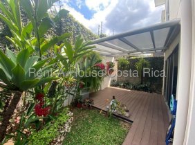 Casa en Alquiler en Piedades Santa Ana, San José