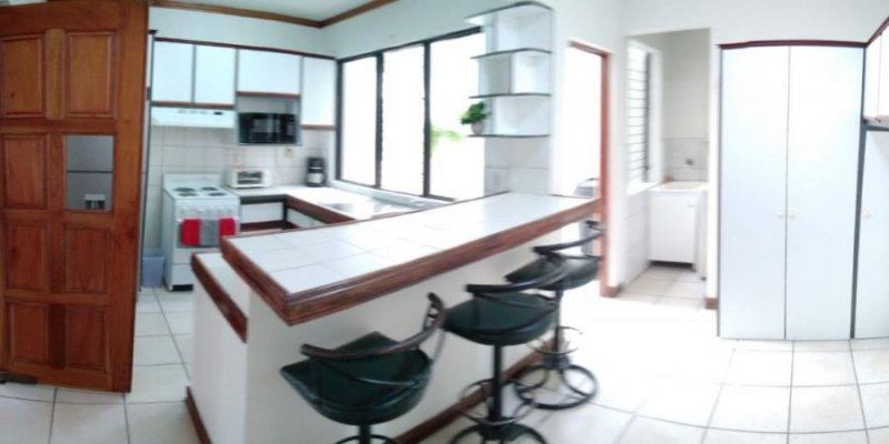 Foto Apartamento en Alquiler en Rohrmoser, Pavas, San José - U$D 850 - APA62900 - BienesOnLine
