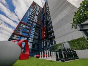 Alquiler de apartamento esquinero  amoblado y equipado en piso 4 de la nueva torre Bo Escalante