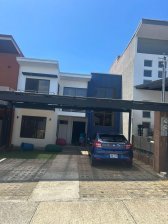 Apartamento en Alquiler en Condominio Terrafe Ulloa, Heredia