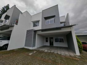 Alquiler de casa amoblada en condominio Vistas de Moravia UC4951