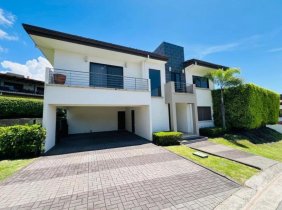 Casa en Alquiler en  Pozos, San José