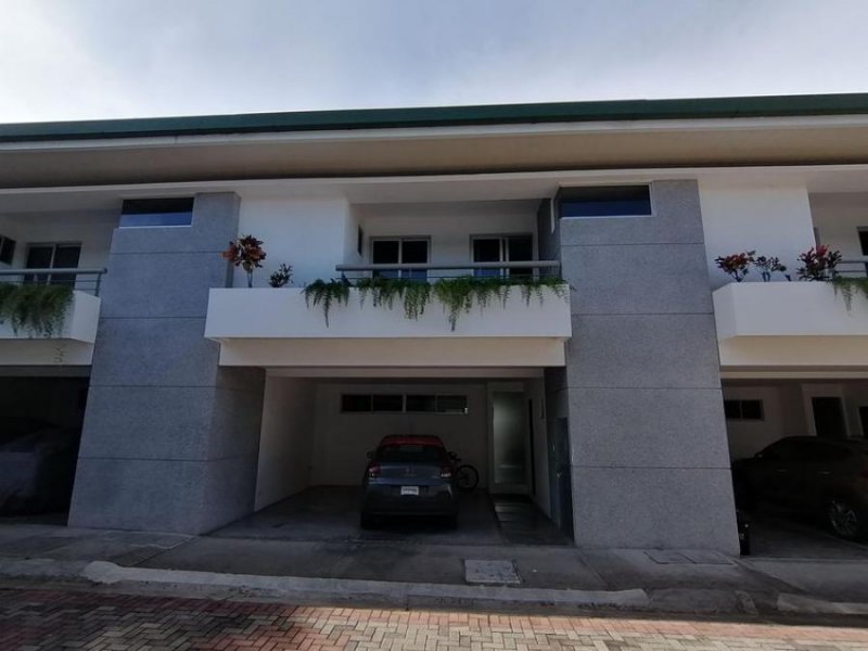 Casa en Alquiler en  Escazú, San José