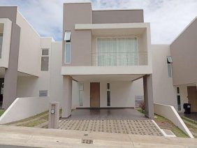 Casa en Alquiler en  Santa Ana, San José