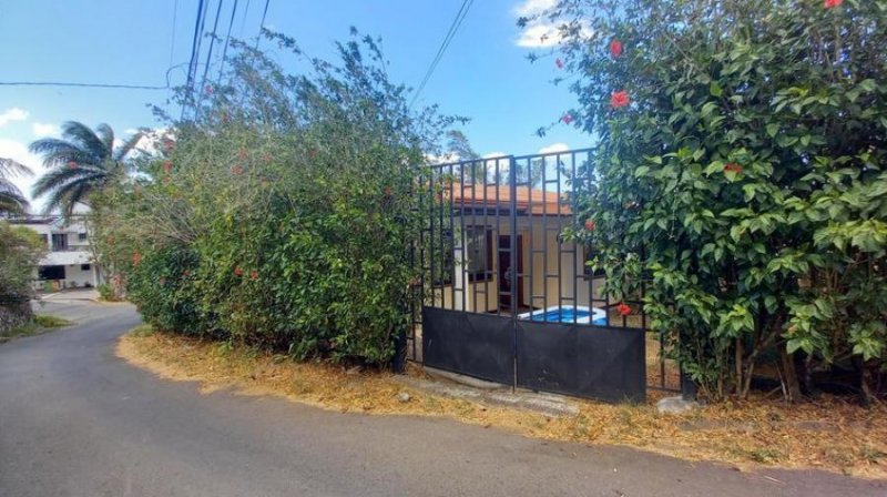 Casa en Alquiler en  Santa Ana, San José