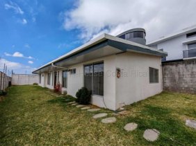Casa en Alquiler en  San Isidro, Heredia