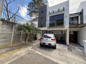 Casa en Alquiler en  Santa Ana, San José