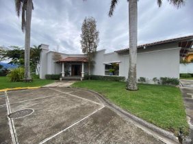 Casa en Alquiler en San Vicente Moravia, San José