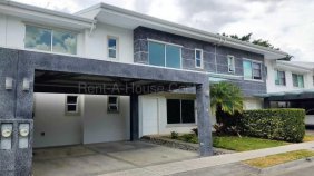 Casa en Alquiler en  Santa Ana, San José