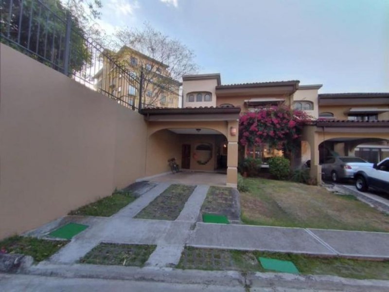 Casa en Venta en  Escazú, San José