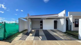 Casa en Venta en Condominio Corteza Grecia, Alajuela